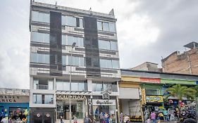 Ayenda Gold Plaza